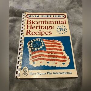 Bicentennial Heritage Recipes Cookbook Beta Sigma Phi International, SB, 1976
